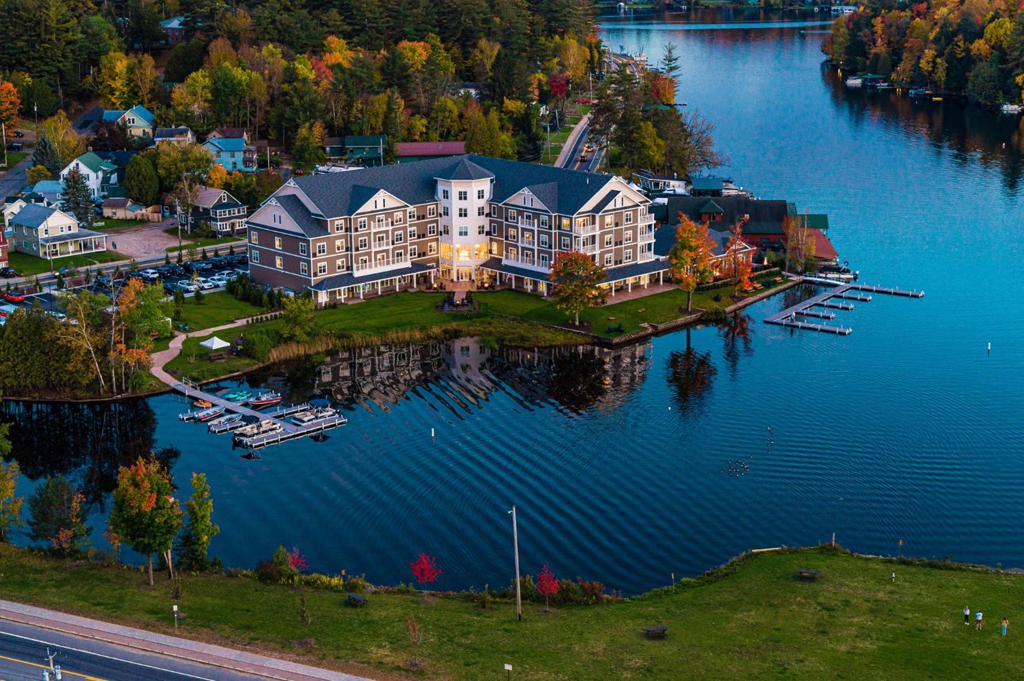 Voco Saranac Lake Ny - Waterfront By Ihg Exterior photo
