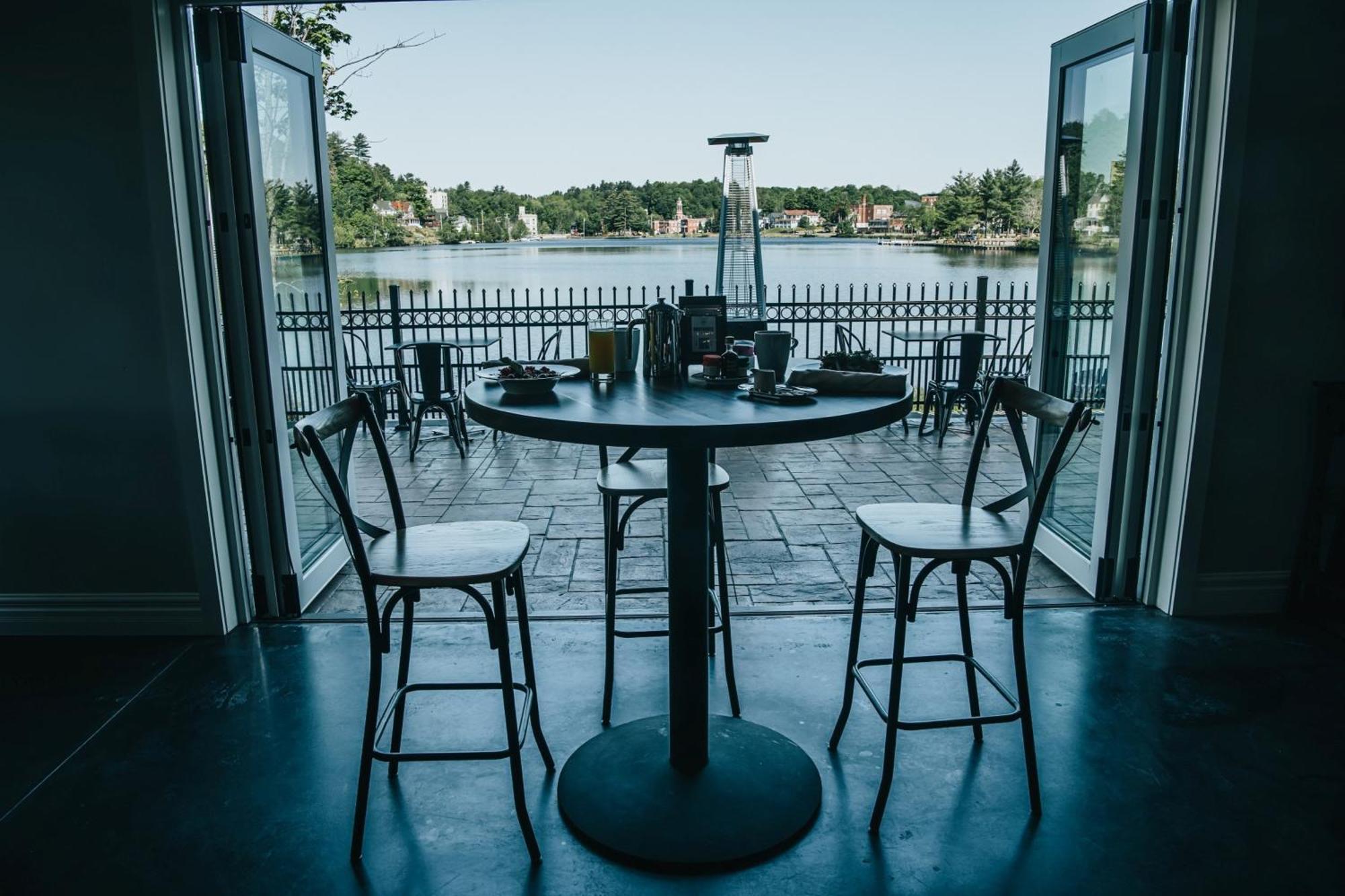 Voco Saranac Lake Ny - Waterfront By Ihg Exterior photo
