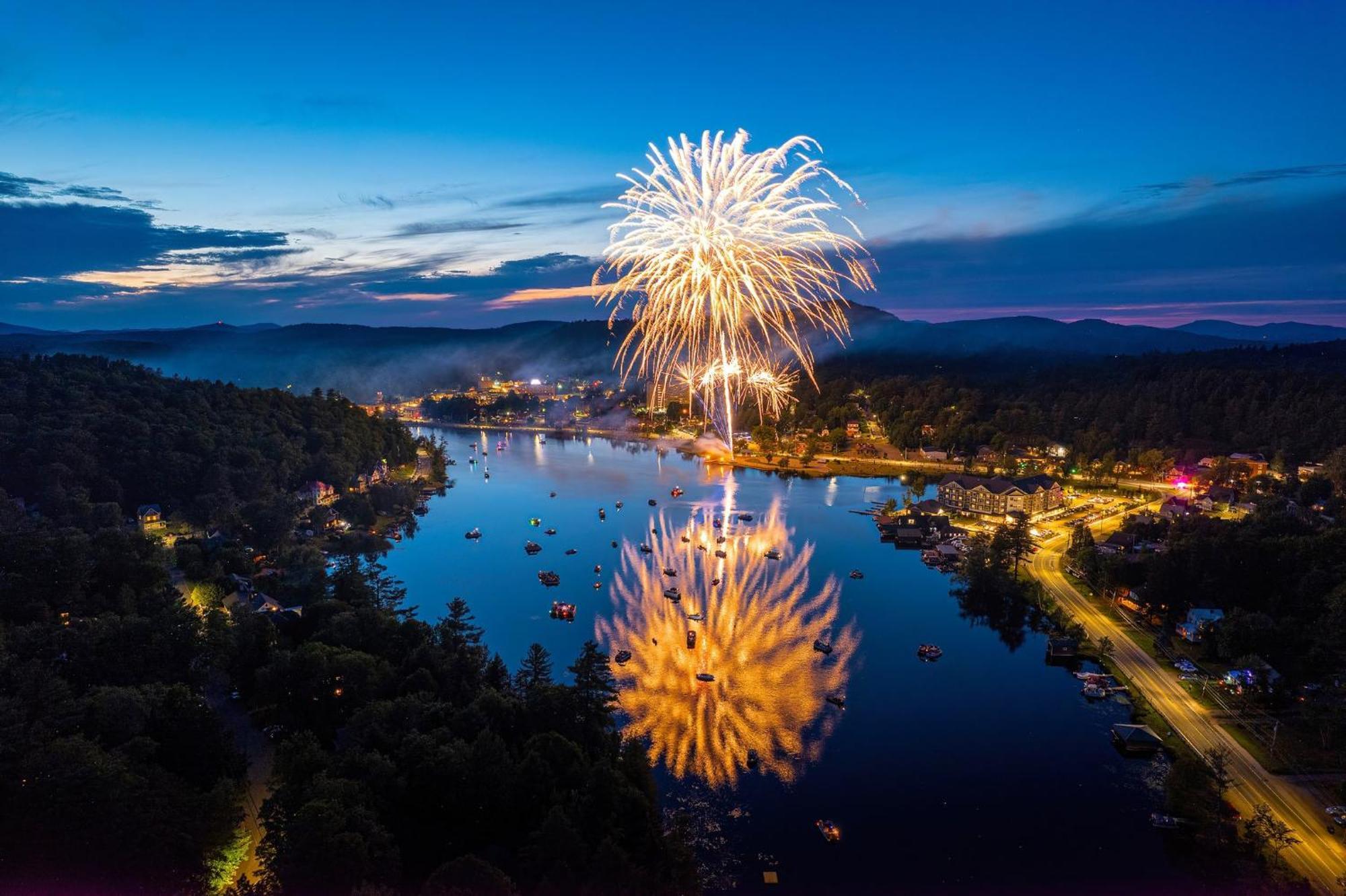 Voco Saranac Lake Ny - Waterfront By Ihg Exterior photo